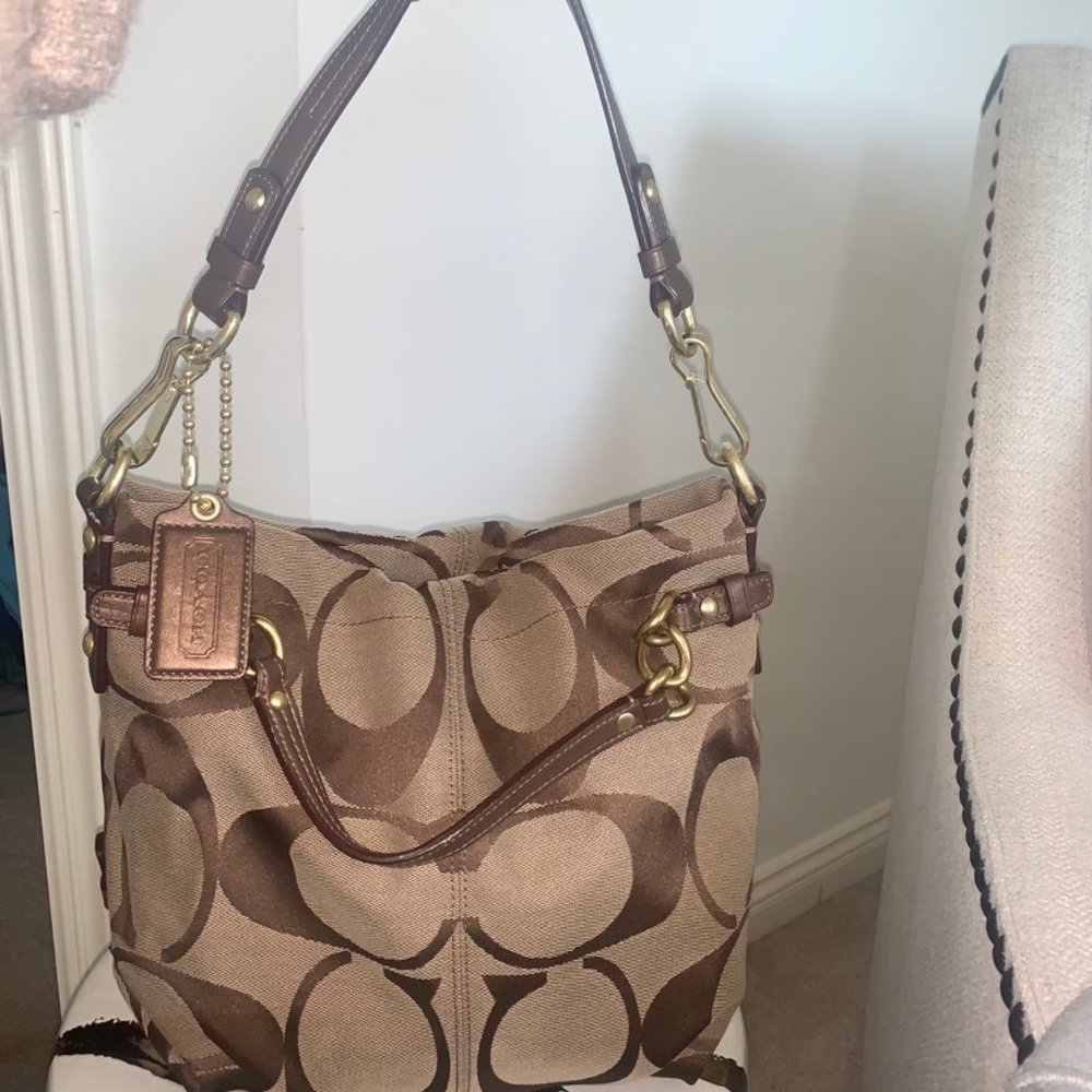 Authentic Coach Purse - Picture 4 of 8